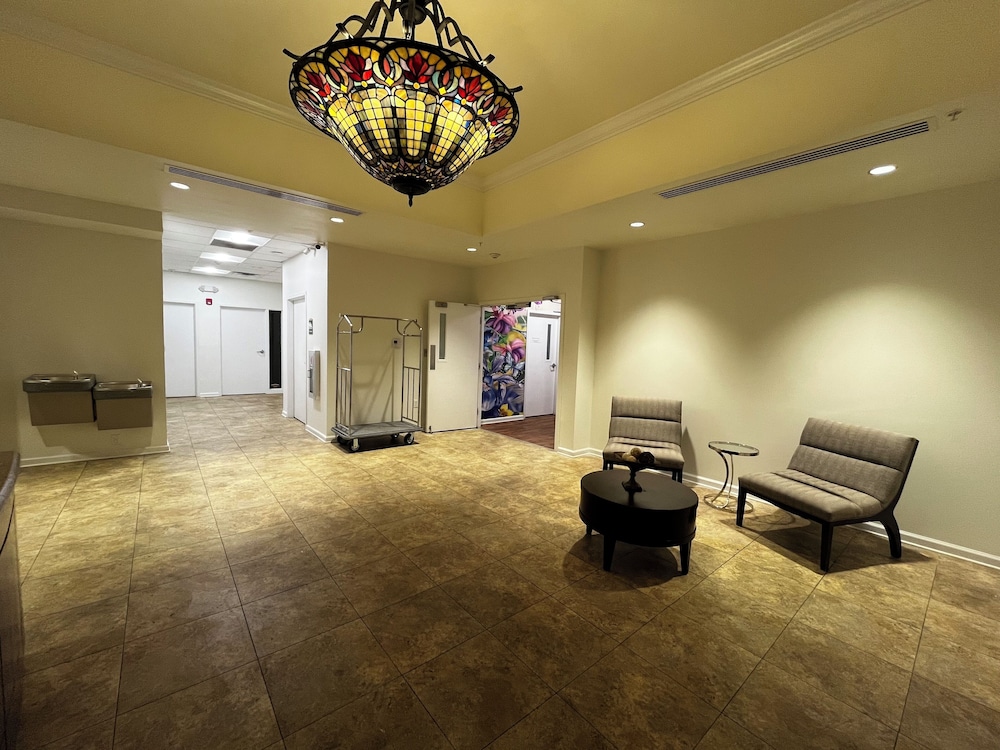 The View Studio Suites and Event Venue - photo 6