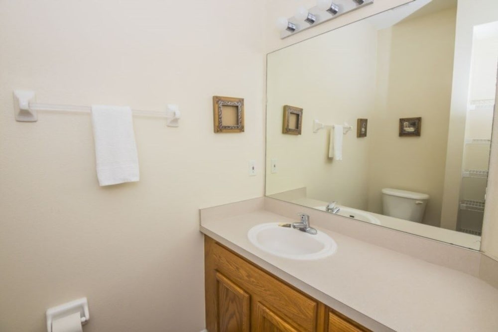 Rolando's Emerald Island Resort Townhouse 3 Bedroom Townhouse by Redawning - photo 9