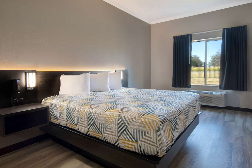 Motel 6 Fort Worth Tx I 35 & I 20 - photo 4