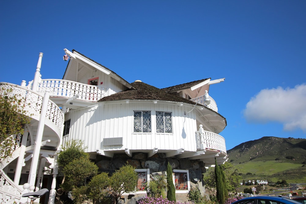 Madonna Inn - photo 81