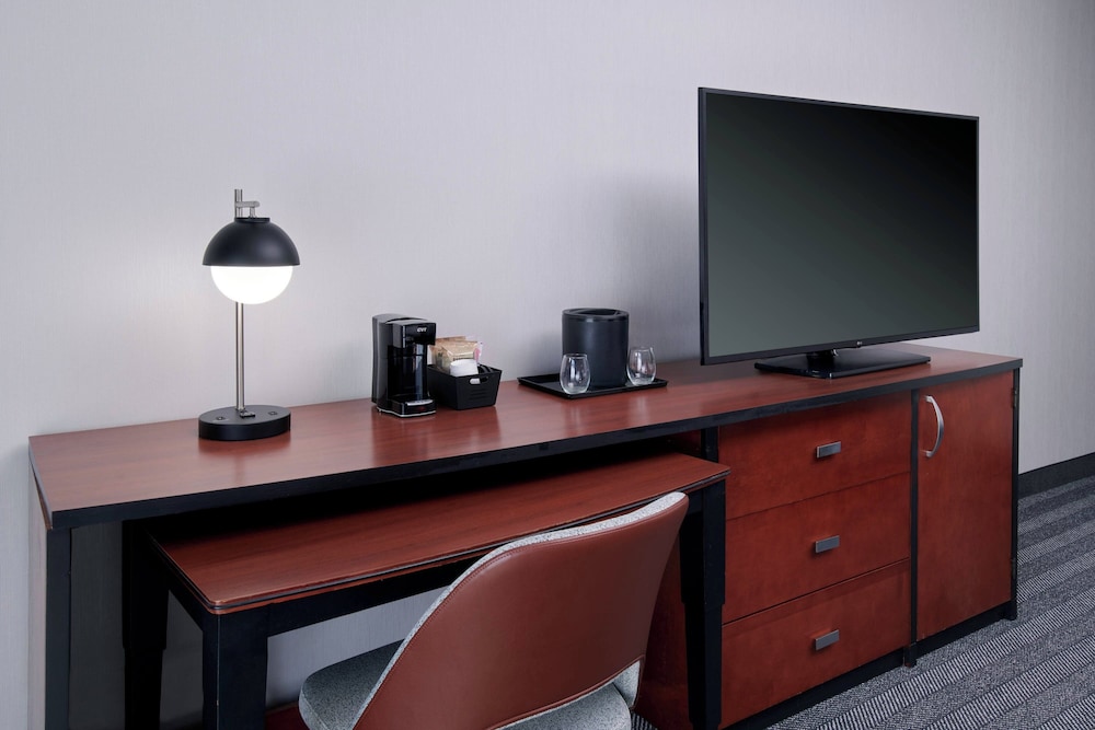 Courtyard by Marriott Chicago Lincolnshire - photo 8