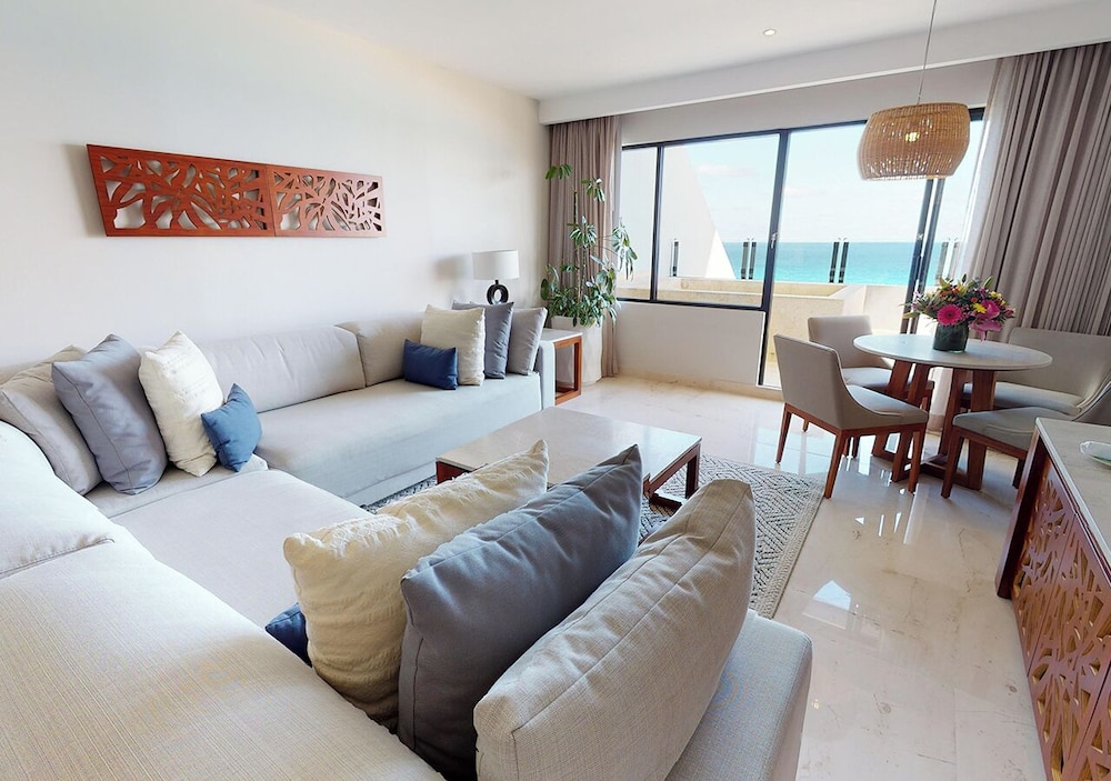 Park Royal Beach Cancun All Inclusive