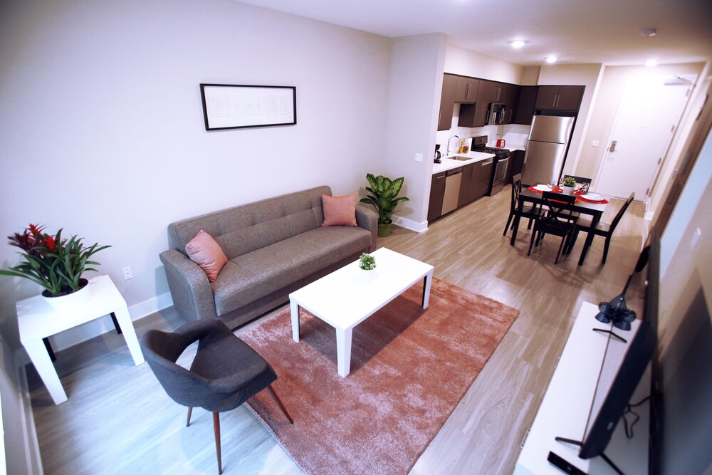 Downtown Cosmopolitan Suites - photo 19