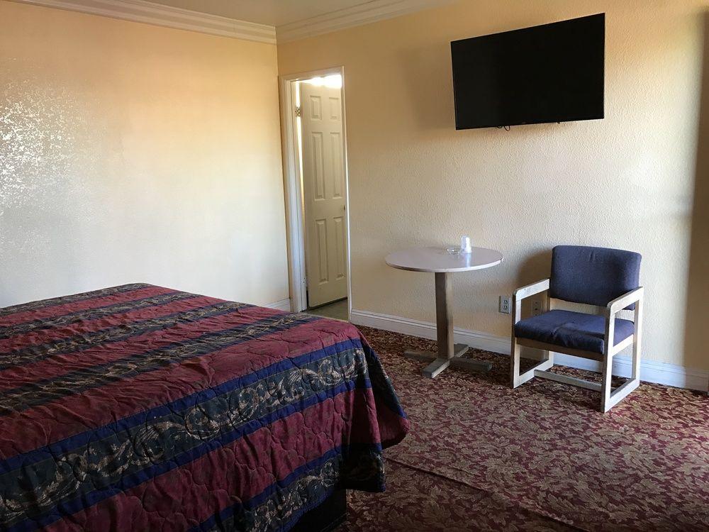 Rio Motor Palace Inn - photo 12