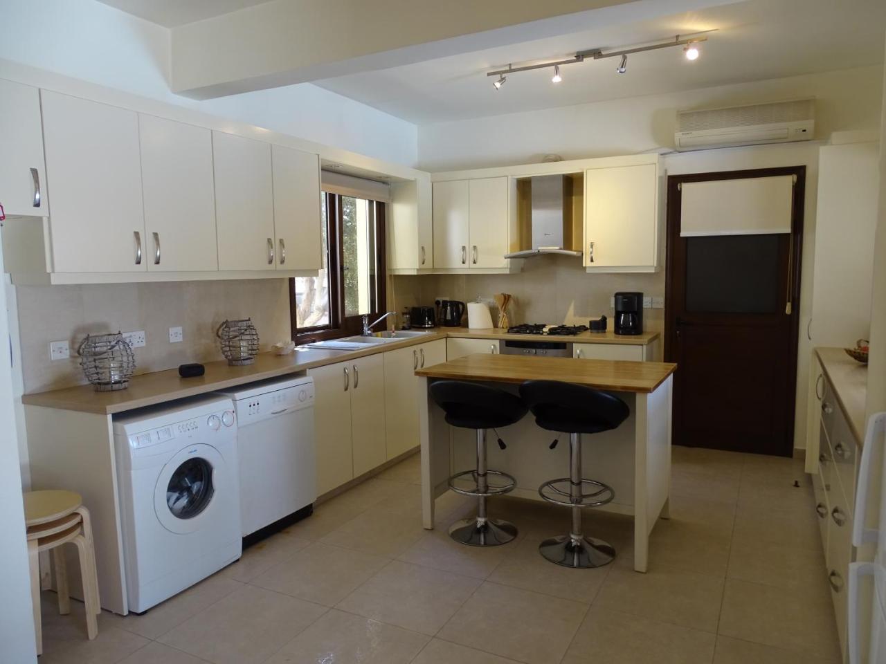 LE CAROUBIER splendid 3 bedrooms bungalow