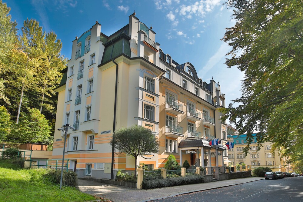 Spa & Wellness Hotel Silva — 4-Star Luxury Hotel in Marianske Lazne, Czech Republic