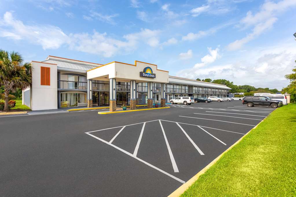 Days Inn by Wyndham Wildwood I 75 - photo 3