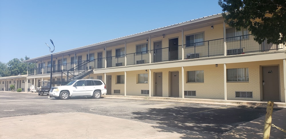Gold Key Inn - photo 18