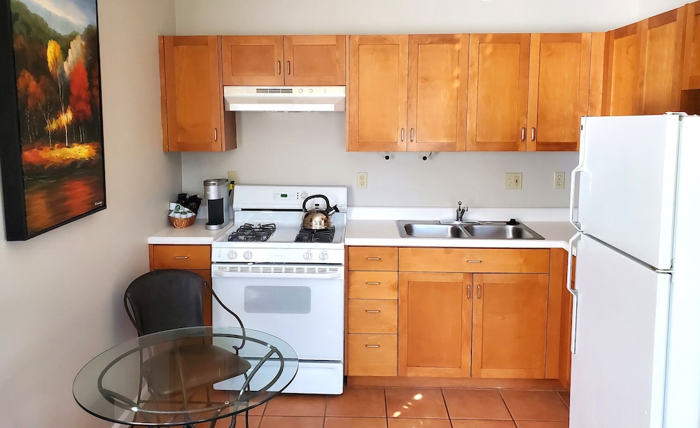 Geyserville Inn - photo 26