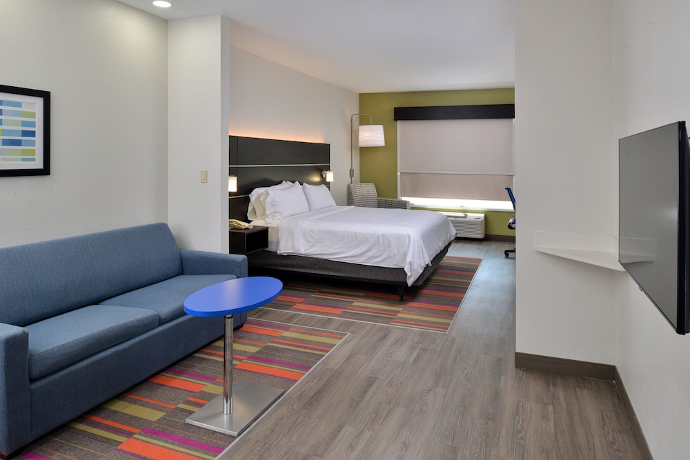 Holiday Inn Express Hotel & Suites Royse City an IHG Hotel - photo 4