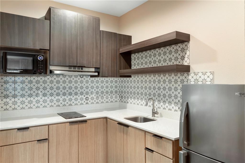 Clarion Pointe Spring Houston North - photo 16