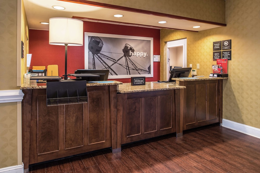 Hampton Inn & Suites Charlotte Arrowood Rd. - photo 6