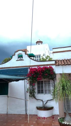 Casa de campo en el centro — 4-Star Luxury Hotel in Tequisquiapan, Mexico