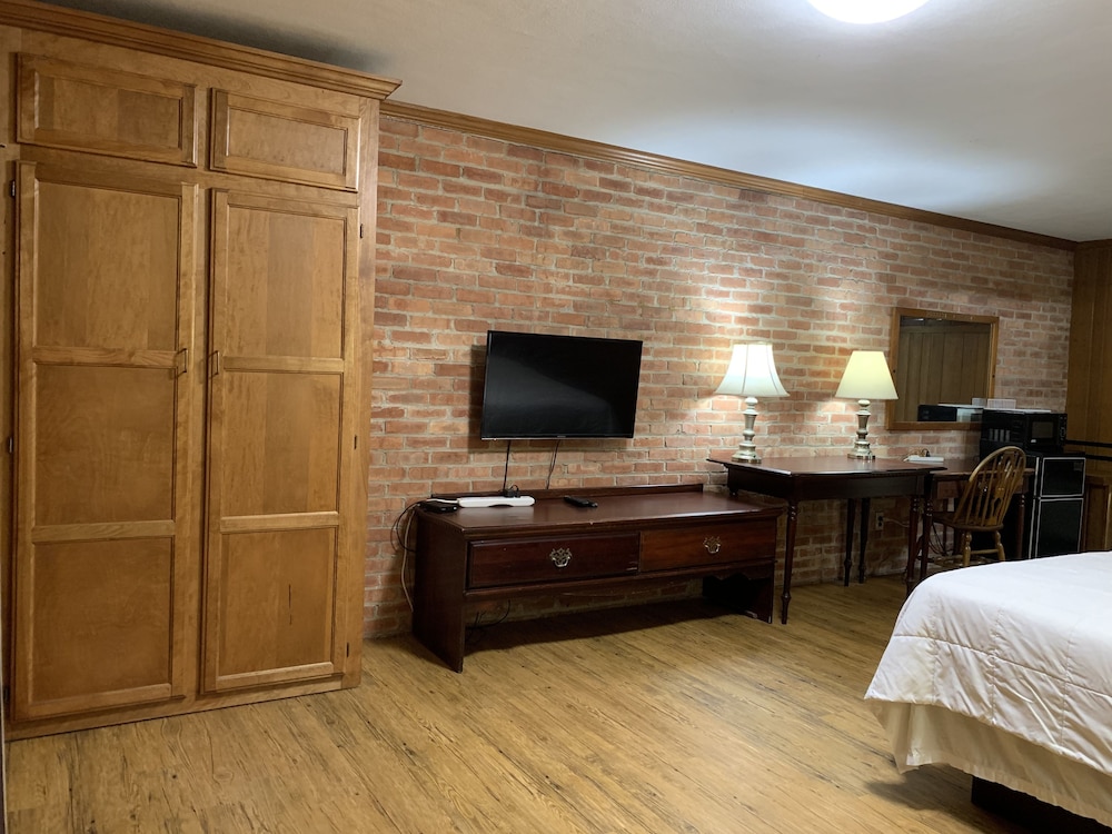 Lincoln Lodge - photo 7