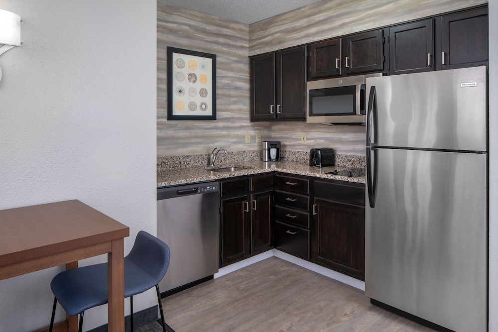 Residence Inn Charleston Riverview - photo 21