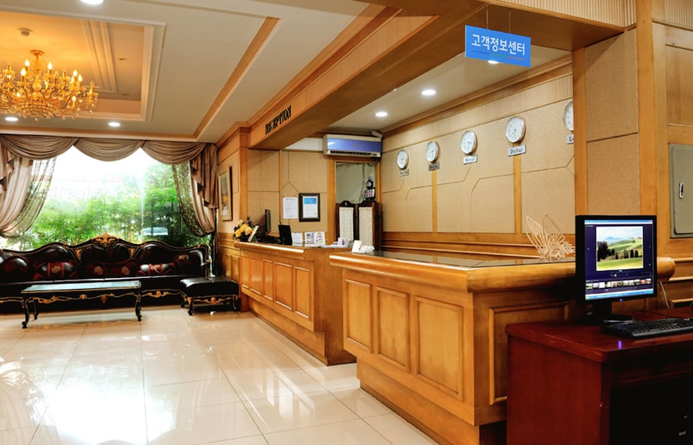 Chambord Hotel in Yeosu, South Korea