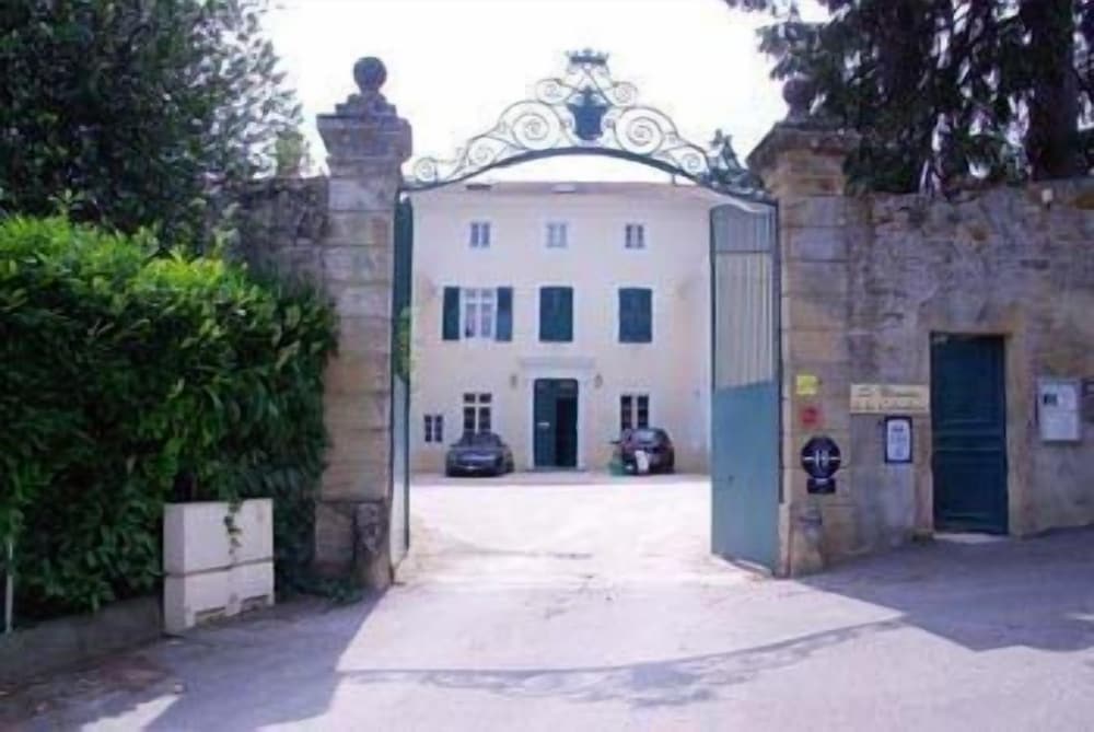 Le Domaine de la Colombière - carbon neutral hotel in Vienne
