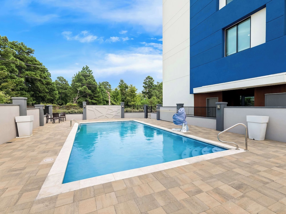 Hampton Inn Longview - photo 23