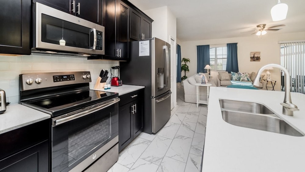 Grhsgd8979 Champions Gate Resort 5 Bed 4 Baths Townhouse - photo 25