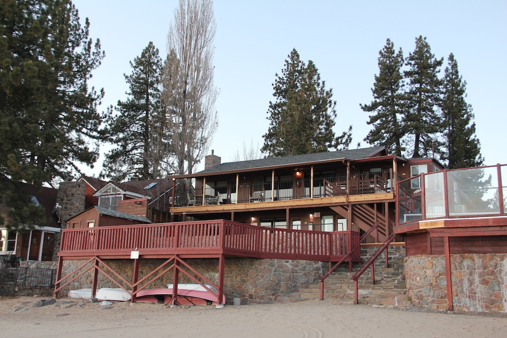 Crown Motel and Family Resort - photo 124