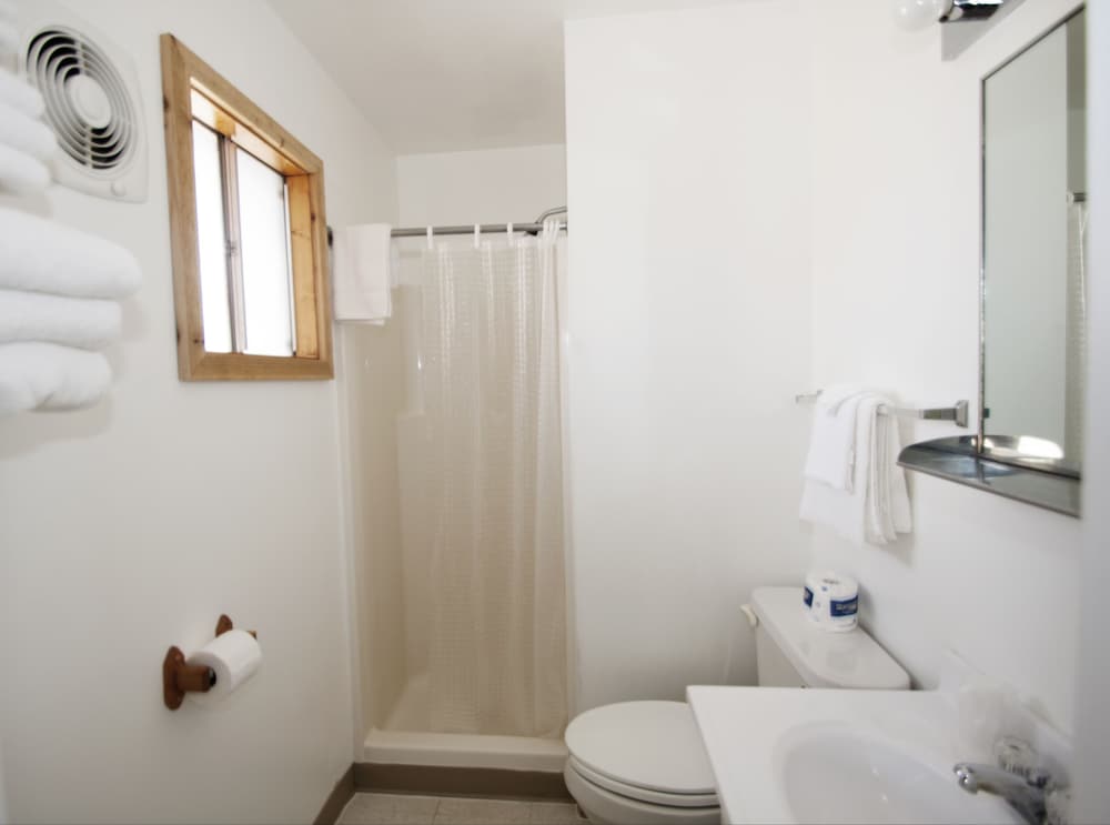 Yellowstone Valley Inn - photo 33