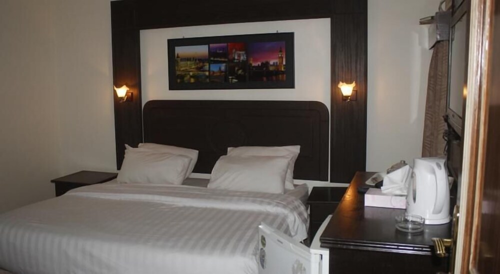 Alkhazrajiah Hotel in Medina, Saudi Arabia