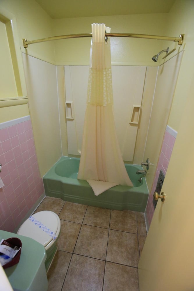 Shamrock Country Inn - photo 31