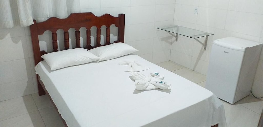 Hotel Vila Rica — hotel in Goianesia