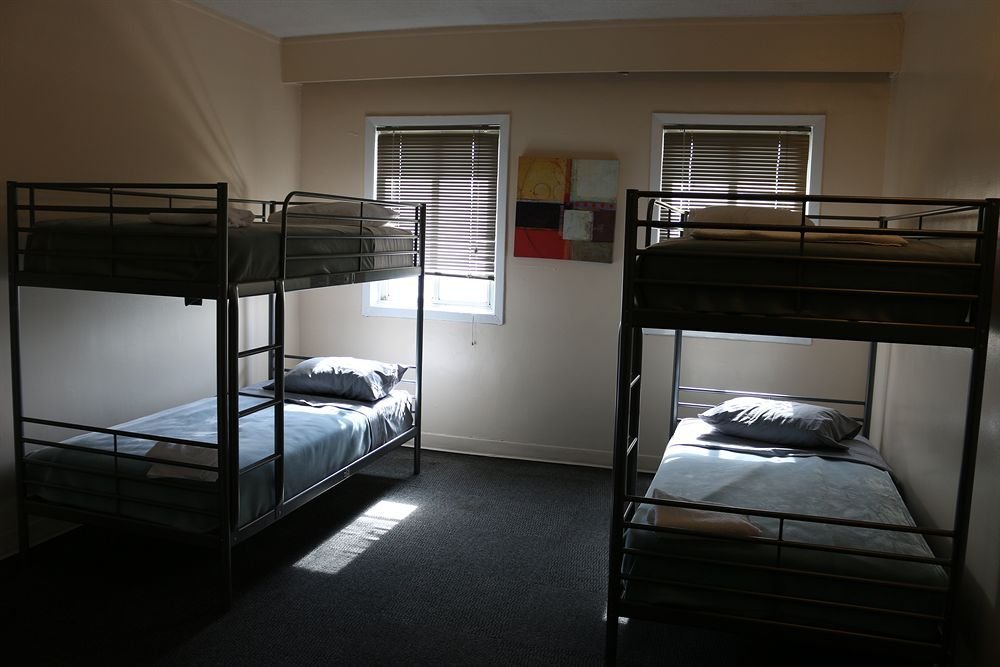 Westway Hotel & Hostel - photo 22