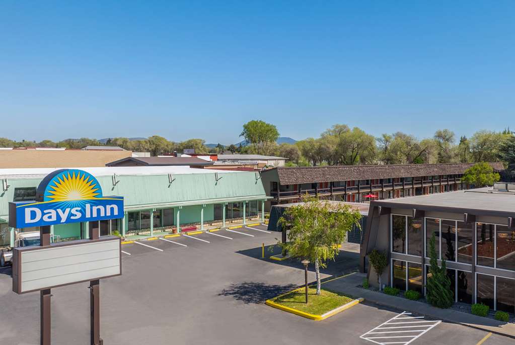 Days Inn by Wyndham Klamath Falls - featured photo