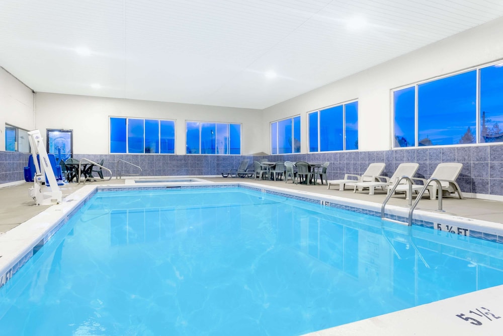 Howard Johnson by Wyndham Perry GA - photo 22