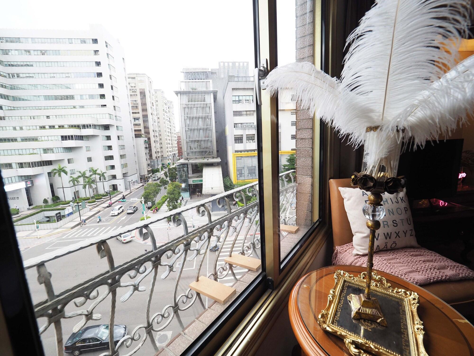 Capital Hotel Arena — 4-Star Luxury Hotel in Taipei, Republic of China Taiwan
