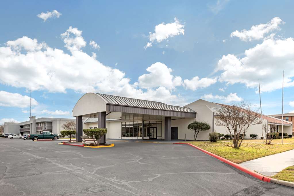 Quality Inn Gainesville - photo 2