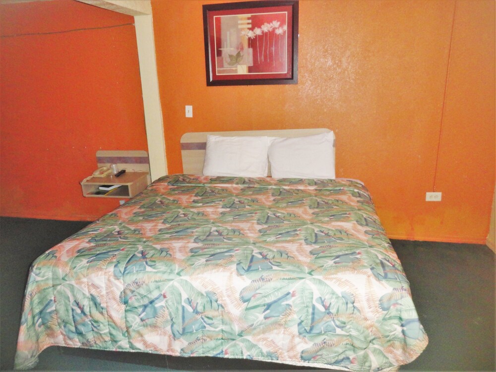 Economy Inn Lawton - photo 6