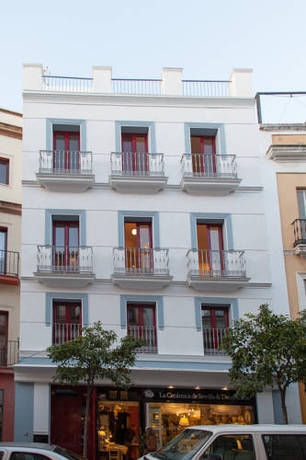 Luxury Apartments Seville Center — 4-Star Luxury Hotel in Sevilla, Spain