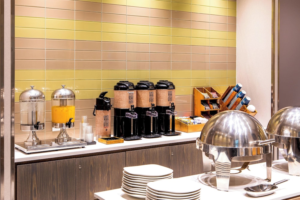 Four Points by Sheraton Midtown Times Square - photo 22