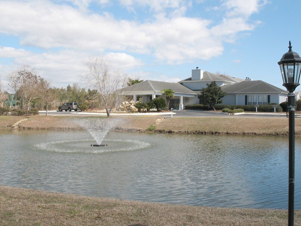 Colony Club U3 - photo 17