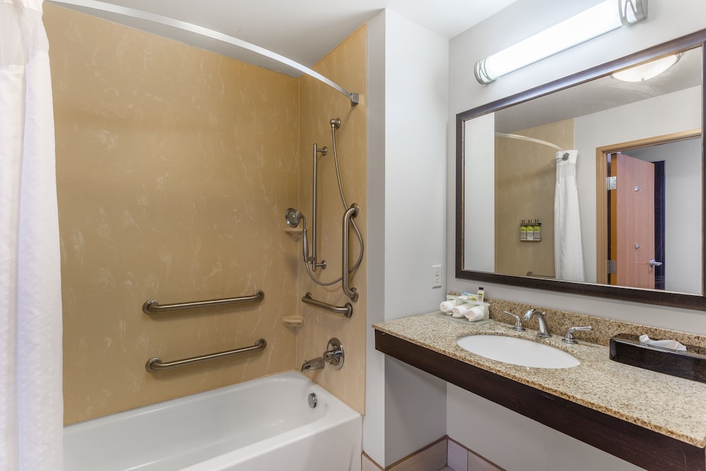 Holiday Inn Express Hotel & Suites Albert Lea I 35 by IHG - photo 19