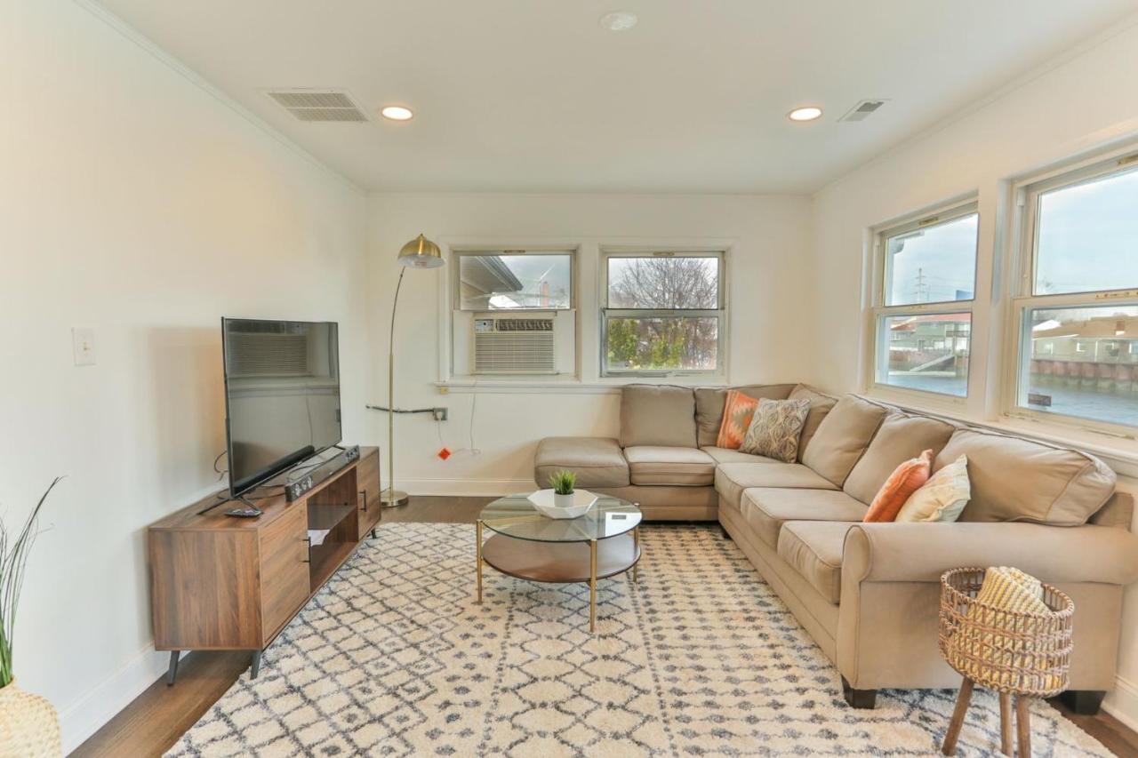 Spacious Waterfront Atlantic City Living with Rec Room — Atlantic City — photo 2