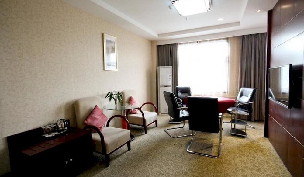 Super 8 Hotel — hotel in Xincheng