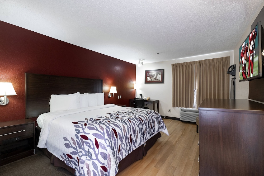 Red Roof Inn & Suites Dover Downtown - photo 15