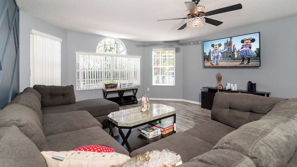 Chasing Adventures - carbon neutral hotel in Kissimmee