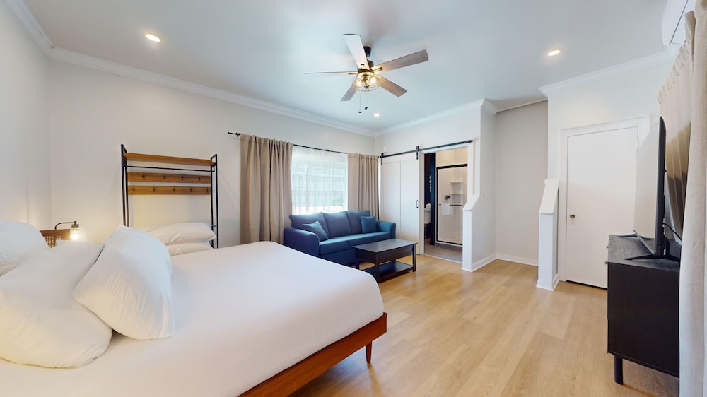 The Surf Club - photo 8