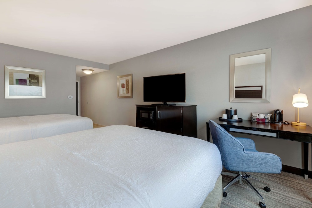 Hampton Inn & Suites Seattle Federal Way - photo 13