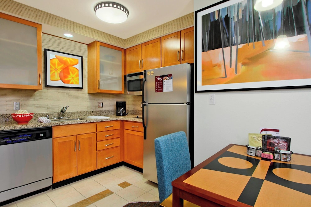 Residence Inn Phoenix Glendale Sports & Entertainment District - photo 24