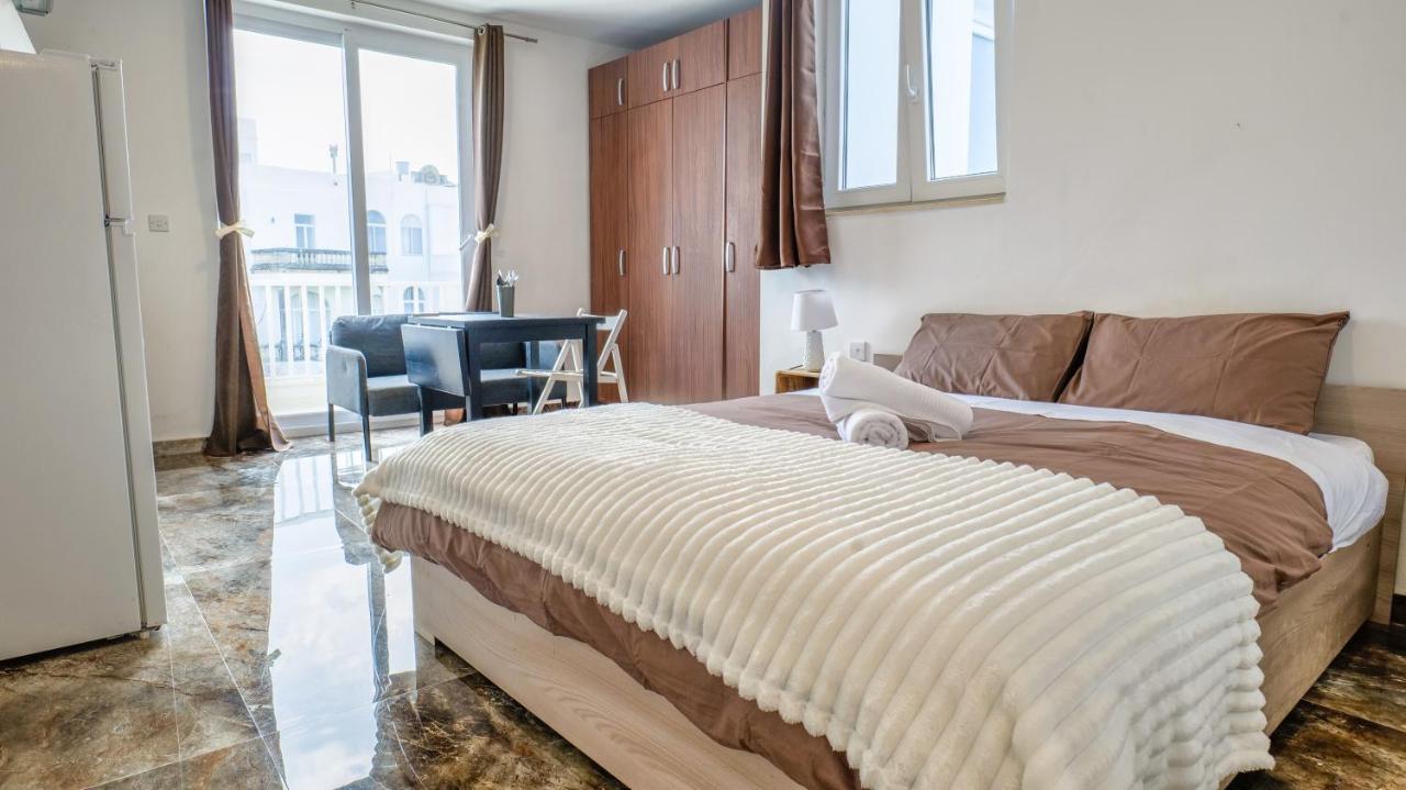 Mediterranean Escape - last minute hotel in San Giljan