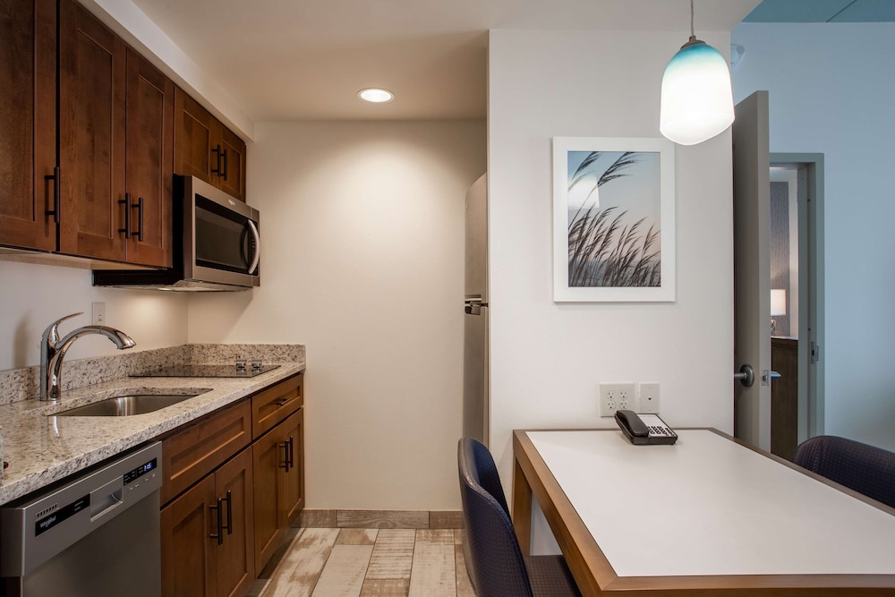 Homewood Suites by Hilton Myrtle Beach Coastal Grand Mall - photo 9