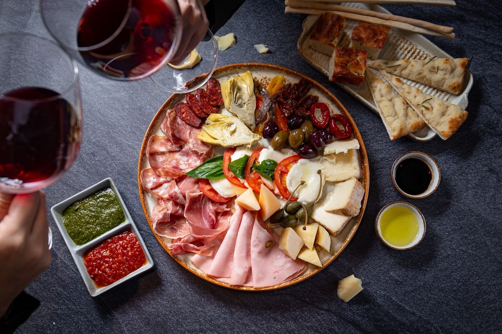 מזון ומשקאות