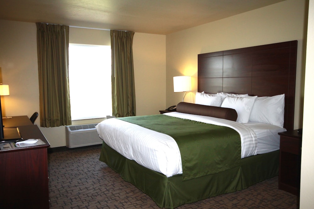 Cobblestone Hotel & Suites Devils Lake - photo 16