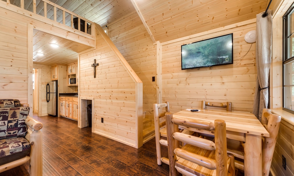 Rustic Creek Ranch Resort - photo 8